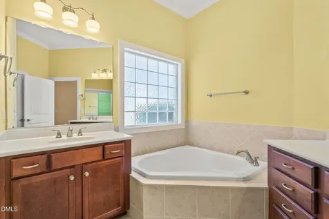 4104 Hansel Trace Burlington NC 27215