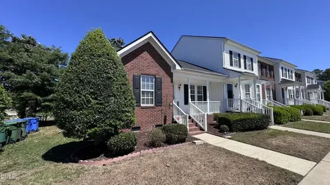 1732 Stroll Circle Fuquay Varina NC 27526
