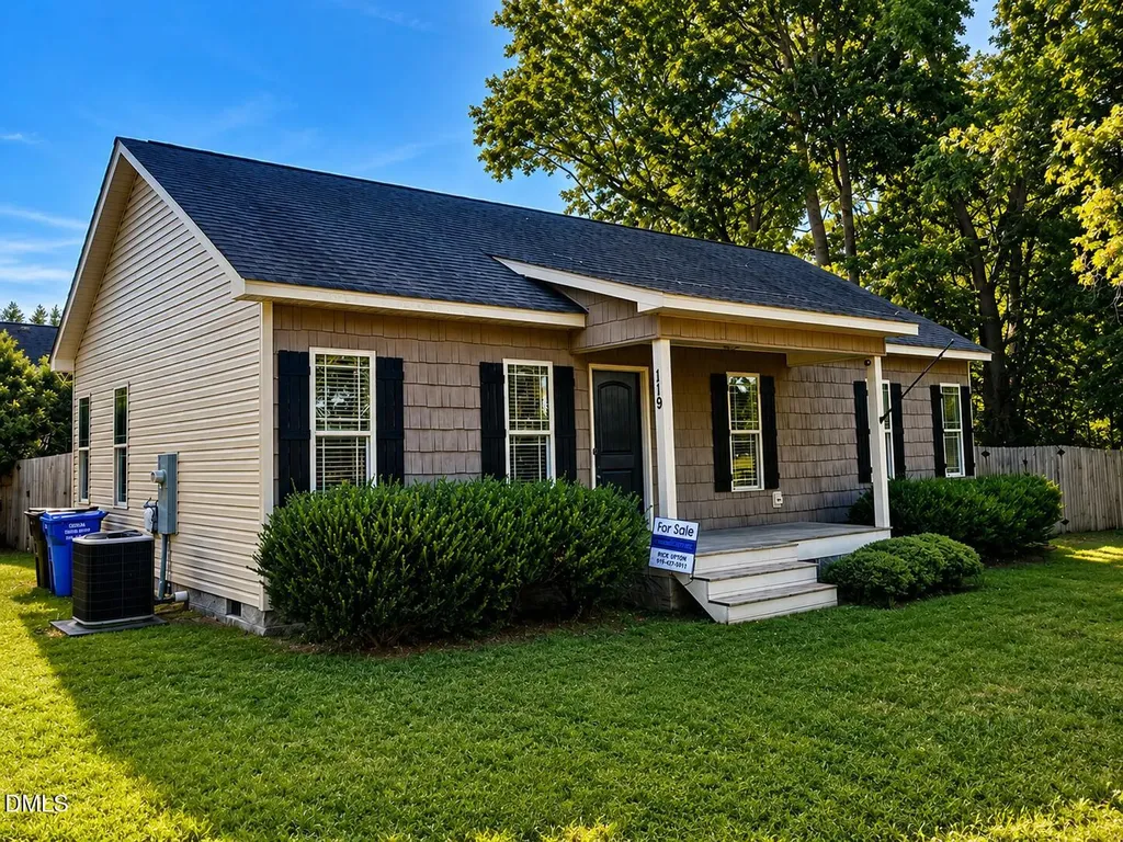 119 N Cross Street Angier NC 27501