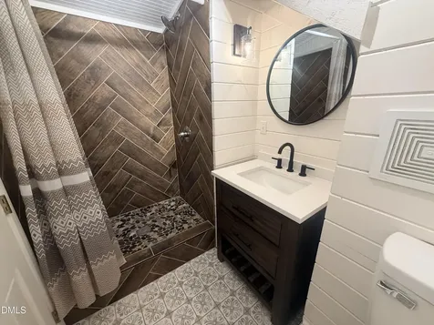 327 Shady Oak Road Roxboro NC 27574