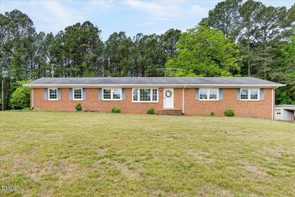 4086 Nc Hwy 39 S Henderson NC 27537