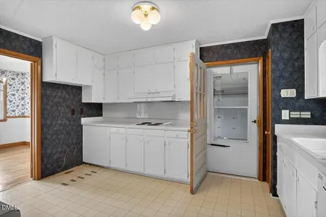 4086 Nc Hwy 39 S Henderson NC 27537