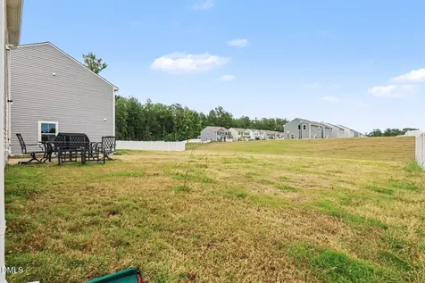 1476 Burgundy Bluff Lane Zebulon NC 27597
