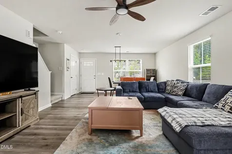 1476 Burgundy Bluff Lane Zebulon NC 27597
