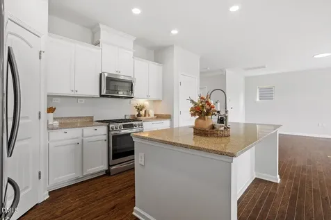 921 Lemster Lane Cary NC 27519
