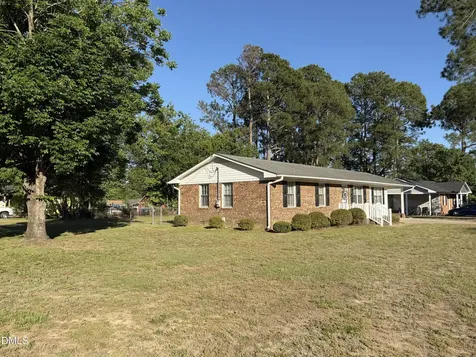 1612 Fairground Road Dunn NC 28334