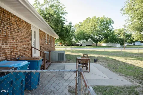 1612 Fairground Road Dunn NC 28334