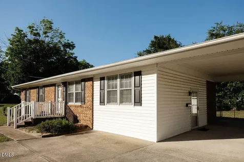 1612 Fairground Road Dunn NC 28334