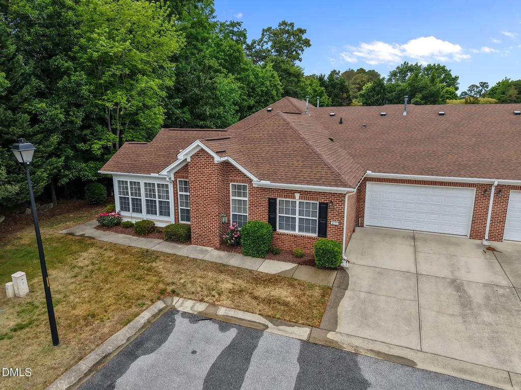 4611 Ivy Blossom Lane Raleigh NC 27604