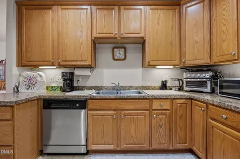4611 Ivy Blossom Lane Raleigh NC 27604