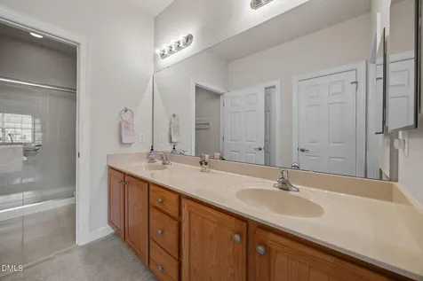 4611 Ivy Blossom Lane Raleigh NC 27604