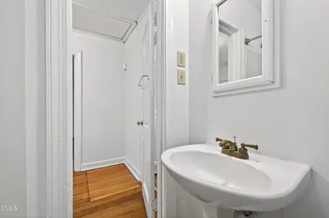 2316 Bedford Avenue Raleigh NC 27607