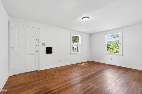 2316 Bedford Avenue Raleigh NC 27607