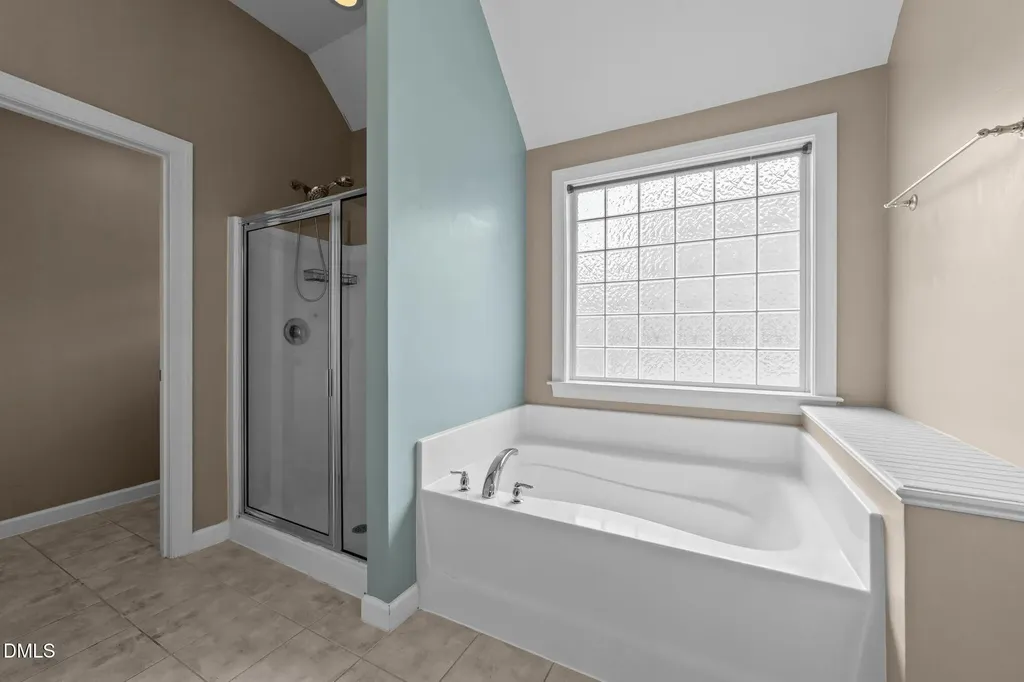 842 New Charleston Drive Fuquay Varina NC 27526