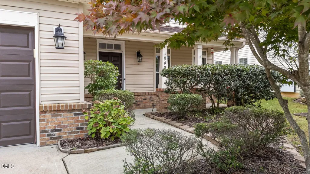 842 New Charleston Drive Fuquay Varina NC 27526