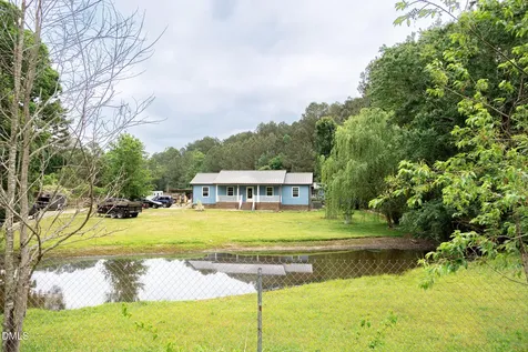 128 Hales Store Road Zebulon NC 27597