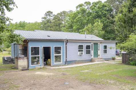 128 Hales Store Road Zebulon NC 27597