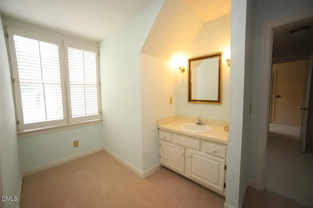 6013 Tenter Banks Square Raleigh NC 27609