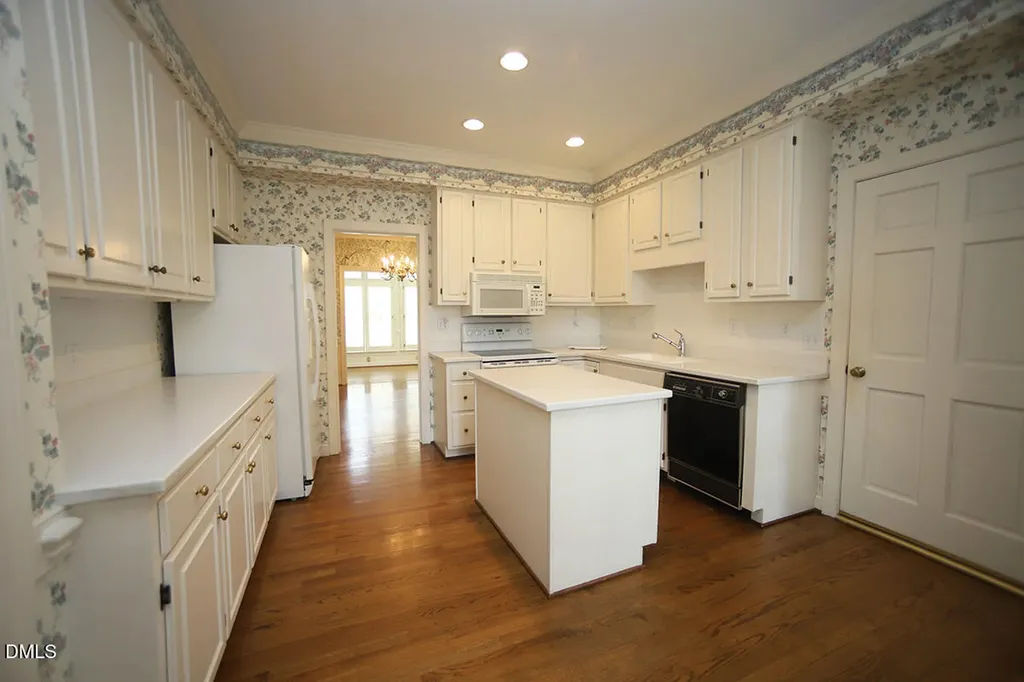 6013 Tenter Banks Square Raleigh NC 27609