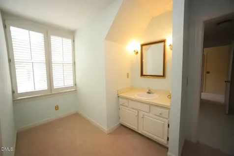 6013 Tenter Banks Square Raleigh NC 27609