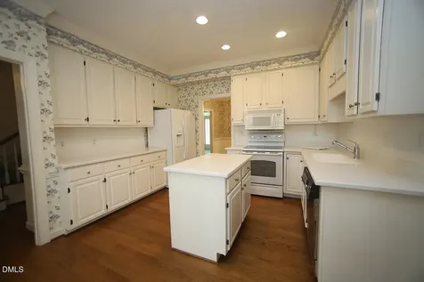 6013 Tenter Banks Square Raleigh NC 27609