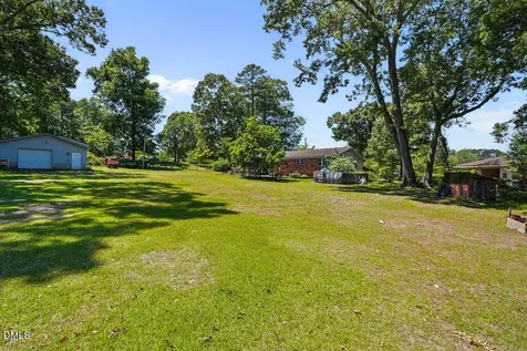 646 Pleasant Loop Fayetteville NC 28311