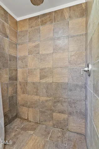 646 Pleasant Loop Fayetteville NC 28311