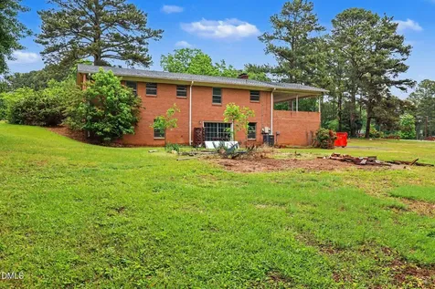 1813 Carbonton Road Sanford NC 27330
