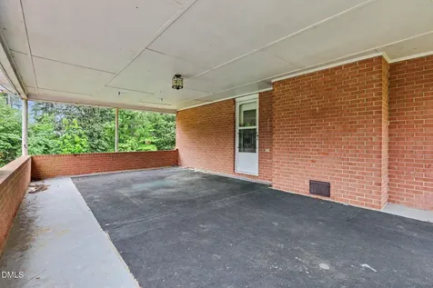 1813 Carbonton Road Sanford NC 27330