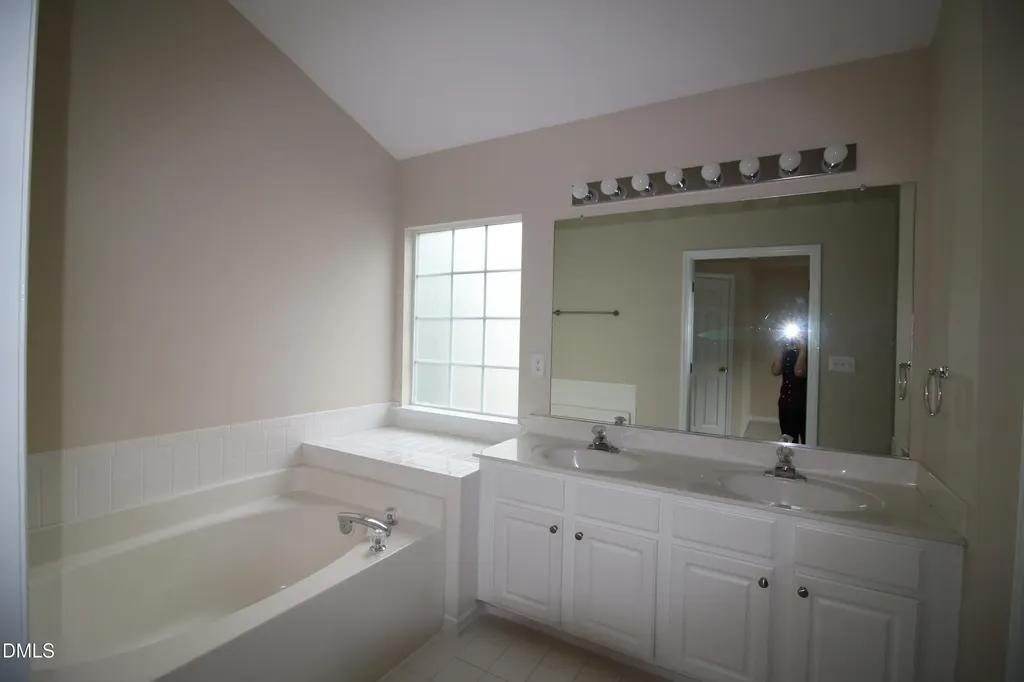 2517 Valley Haven Drive Raleigh NC 27603