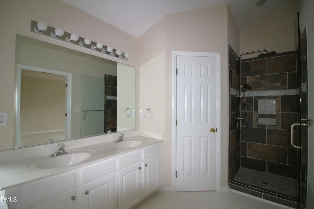 2517 Valley Haven Drive Raleigh NC 27603
