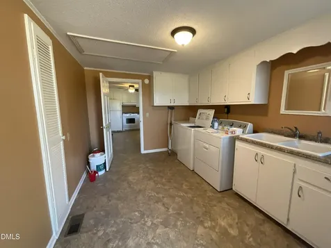 5898 Old Us Highway 421 Lillington NC 27546