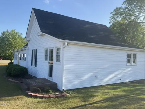 5898 Old Us Highway 421 Lillington NC 27546