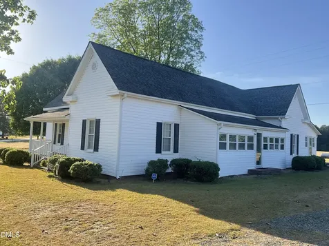 5898 Old Us Highway 421 Lillington NC 27546