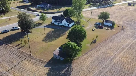 5898 Old Us Highway 421 Lillington NC 27546
