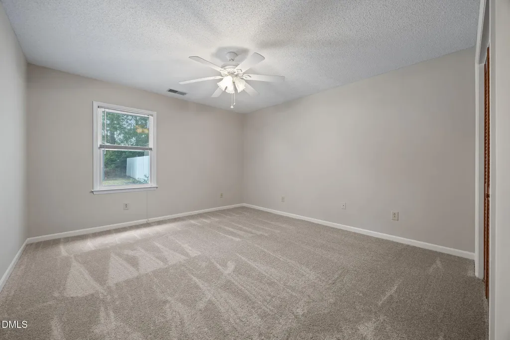 140 Rollingwood Drive Dunn NC 28334