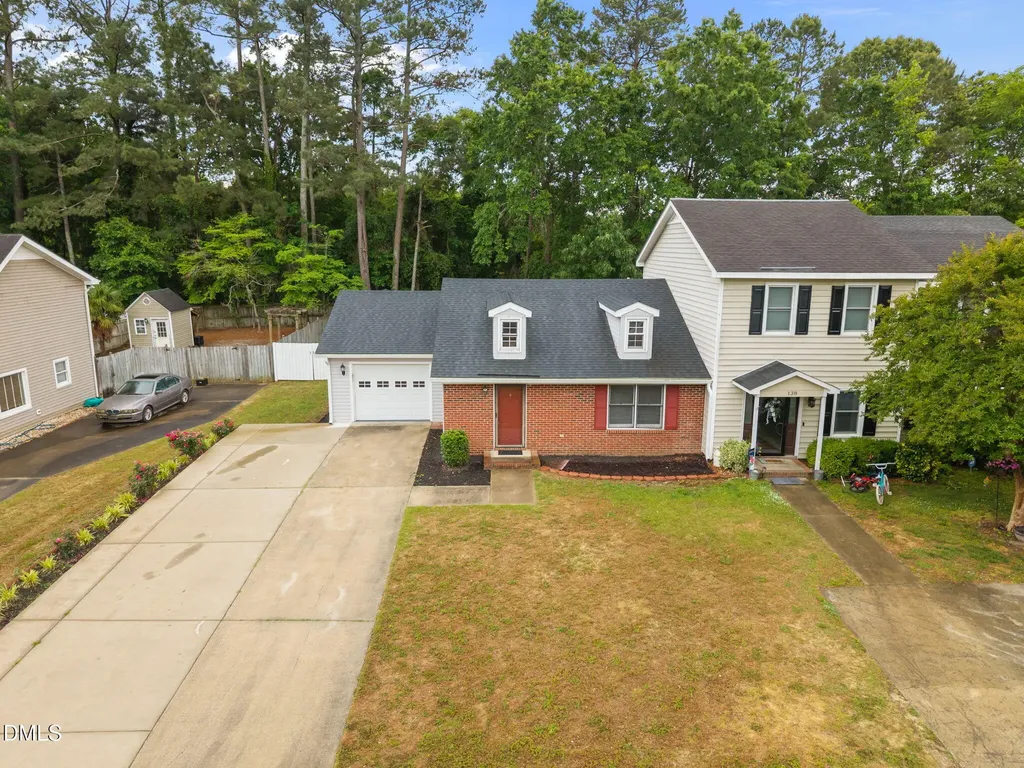 140 Rollingwood Drive Dunn NC 28334