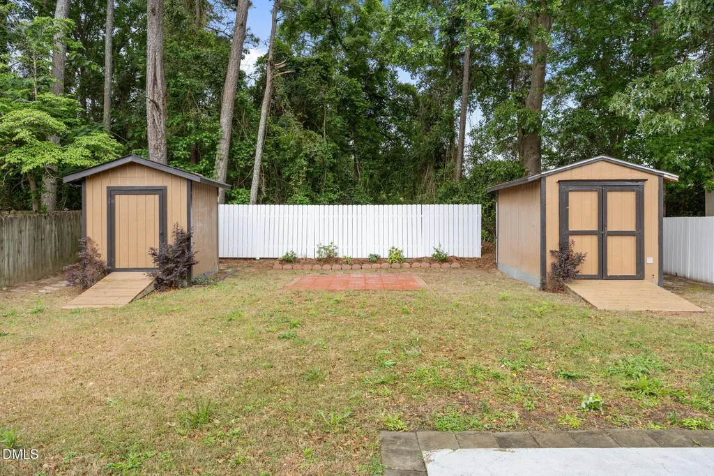 140 Rollingwood Drive Dunn NC 28334