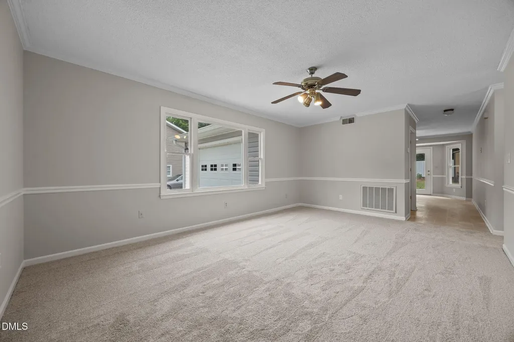 140 Rollingwood Drive Dunn NC 28334