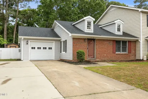 140 Rollingwood Drive Dunn NC 28334