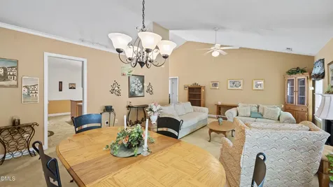 670 Huntingdon Street Elon NC 27244