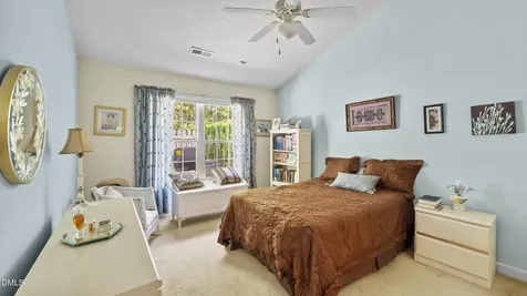 670 Huntingdon Street Elon NC 27244
