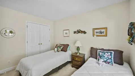 670 Huntingdon Street Elon NC 27244