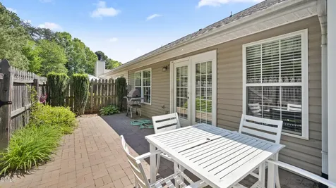 670 Huntingdon Street Elon NC 27244