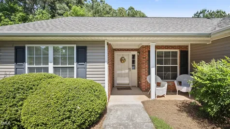 670 Huntingdon Street Elon NC 27244