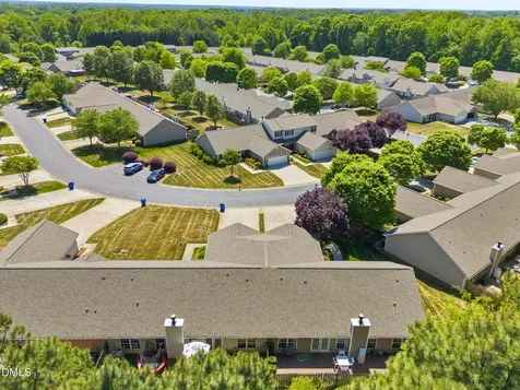 670 Huntingdon Street Elon NC 27244