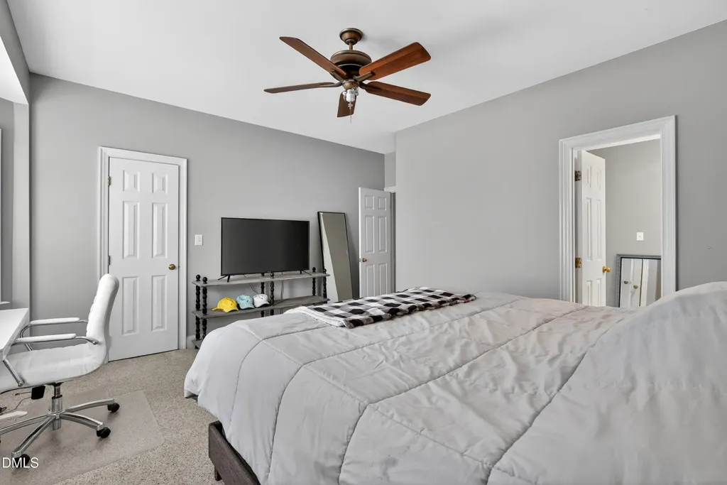 8313 Wycombe Lane Raleigh NC 27615