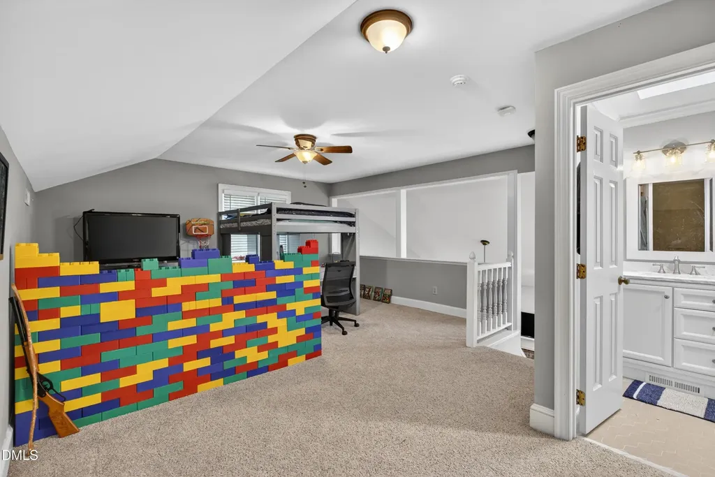 8313 Wycombe Lane Raleigh NC 27615