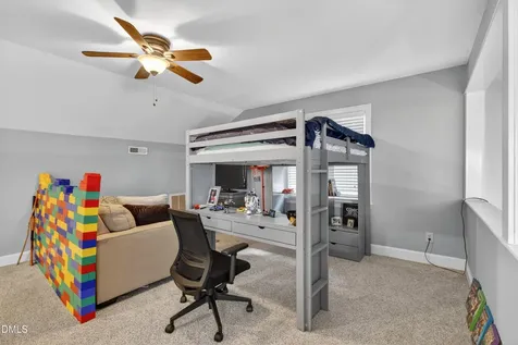 8313 Wycombe Lane Raleigh NC 27615