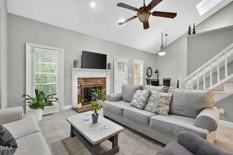 8313 Wycombe Lane Raleigh NC 27615